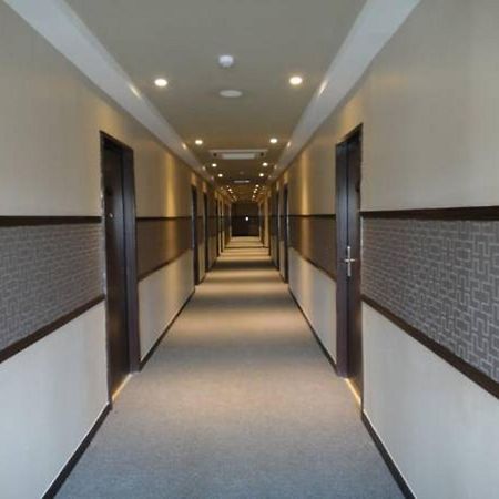 Galaxy Hotel Simpang Ampat  Esterno foto
