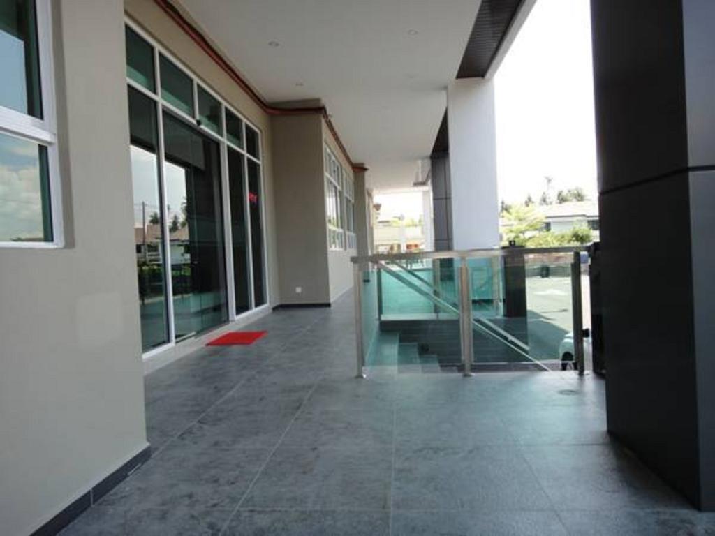 Galaxy Hotel Simpang Ampat  Esterno foto