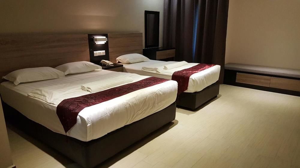 Galaxy Hotel Simpang Ampat  Esterno foto