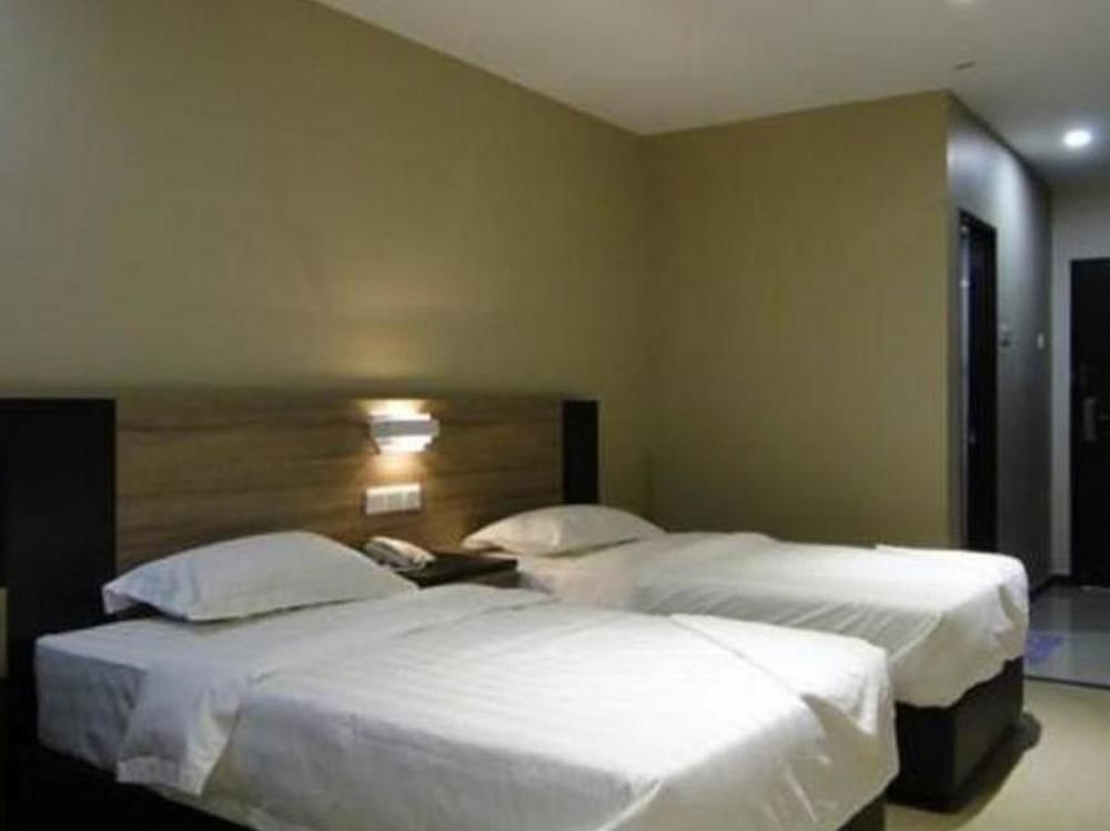 Galaxy Hotel Simpang Ampat  Esterno foto