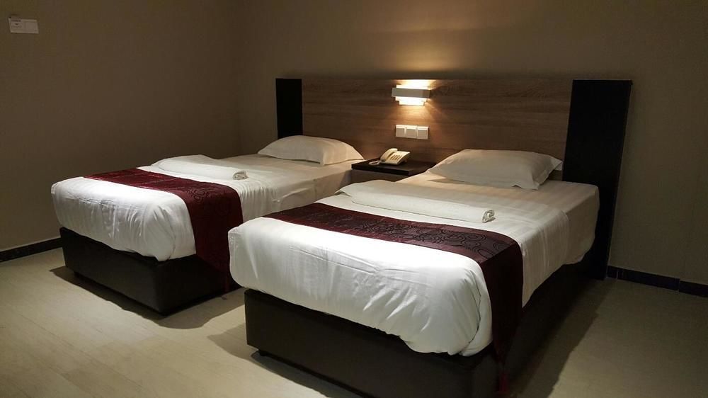 Galaxy Hotel Simpang Ampat  Esterno foto